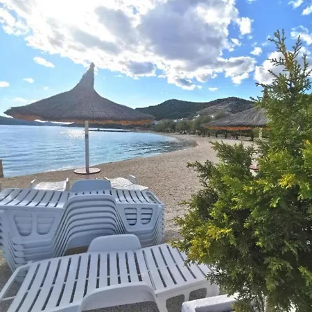 Arius Front Seget-trogir *